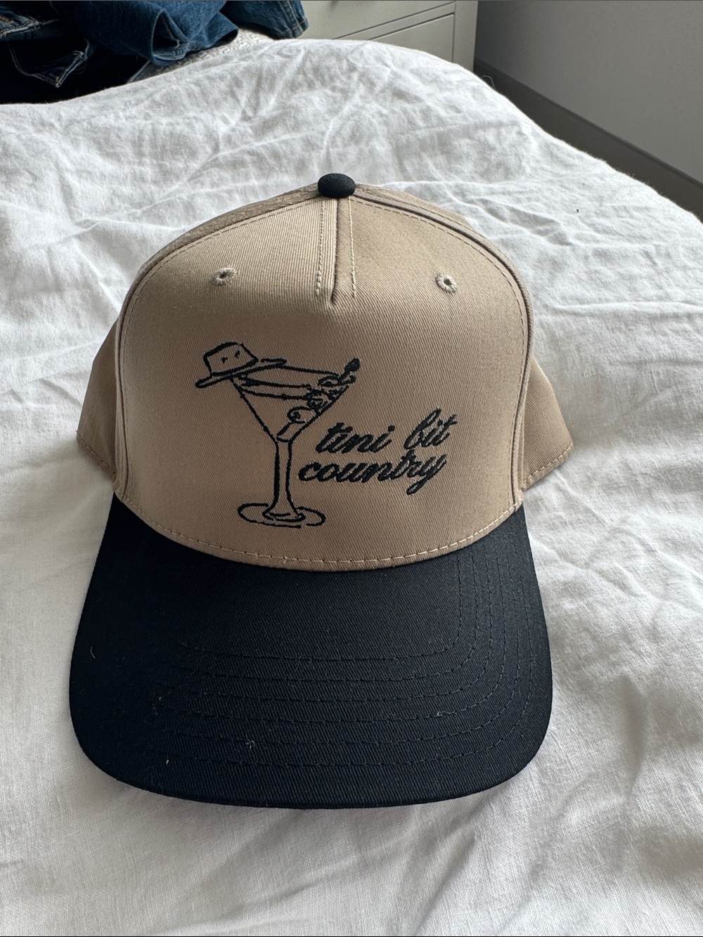 OTTO Two-Tone Beige and Black Trucker Hat with Graphic